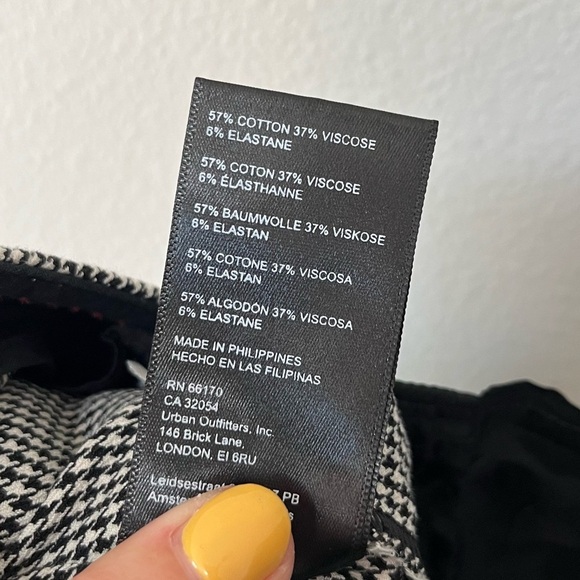 Maeve by Anthropologie Essential Slim Kick Flare Pant Houndstooth Black Size 10 - Picture 12 of 12